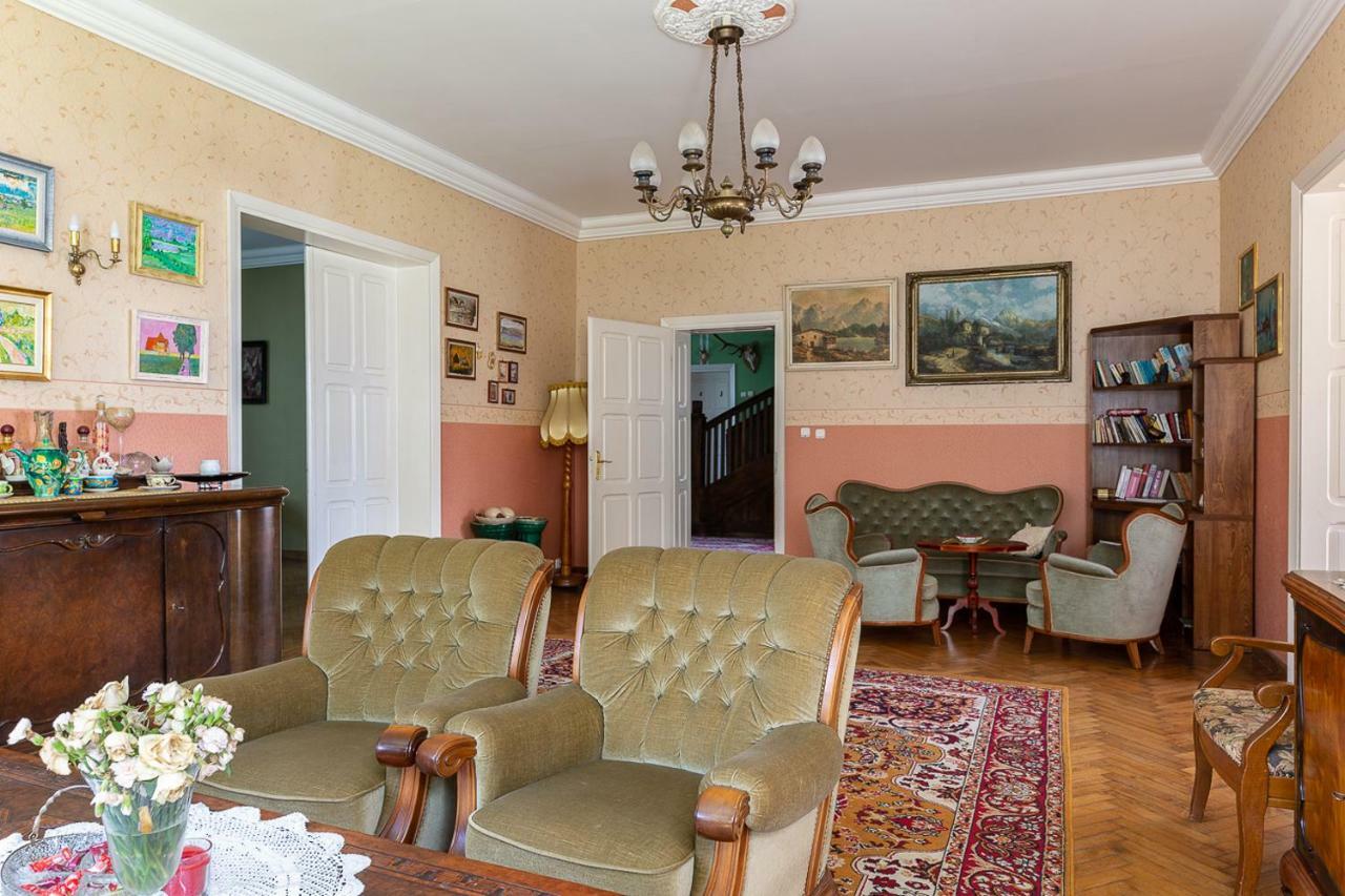 Palac Pozorty Bądki Exteriör bild
