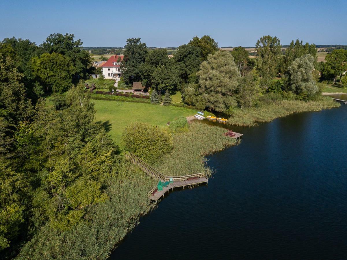 Palac Pozorty Bądki Exteriör bild