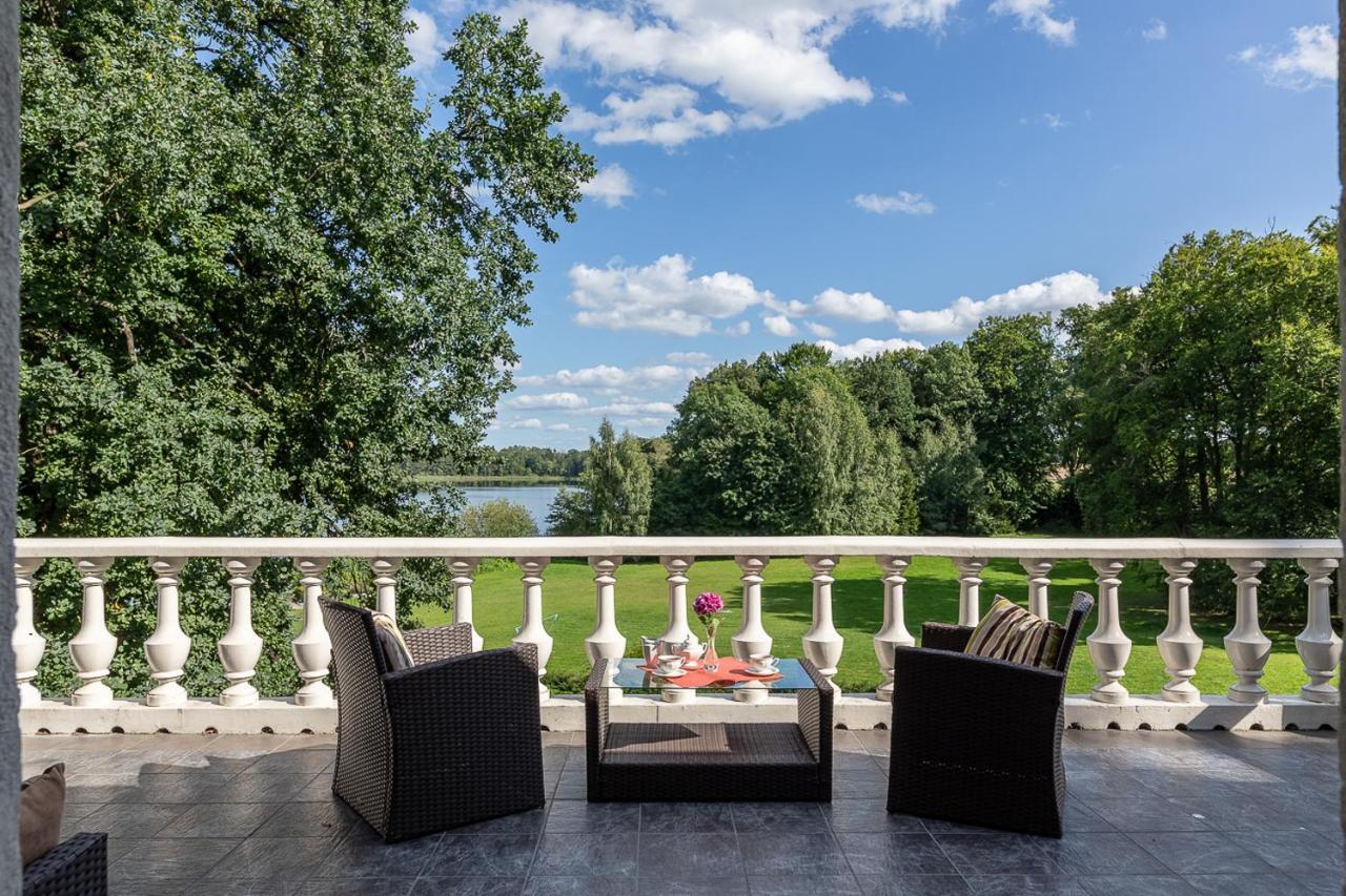 Palac Pozorty Bądki Exteriör bild