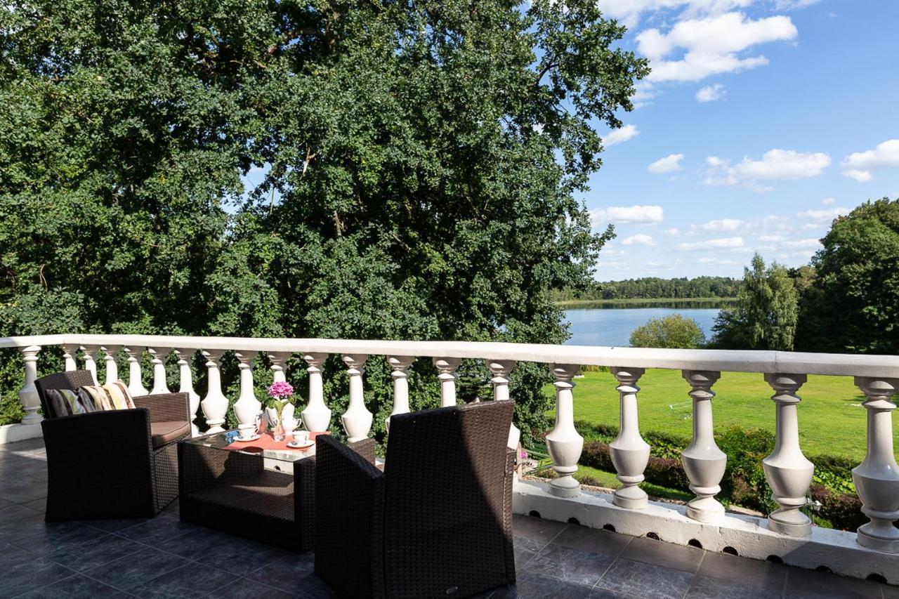 Palac Pozorty Bądki Exteriör bild