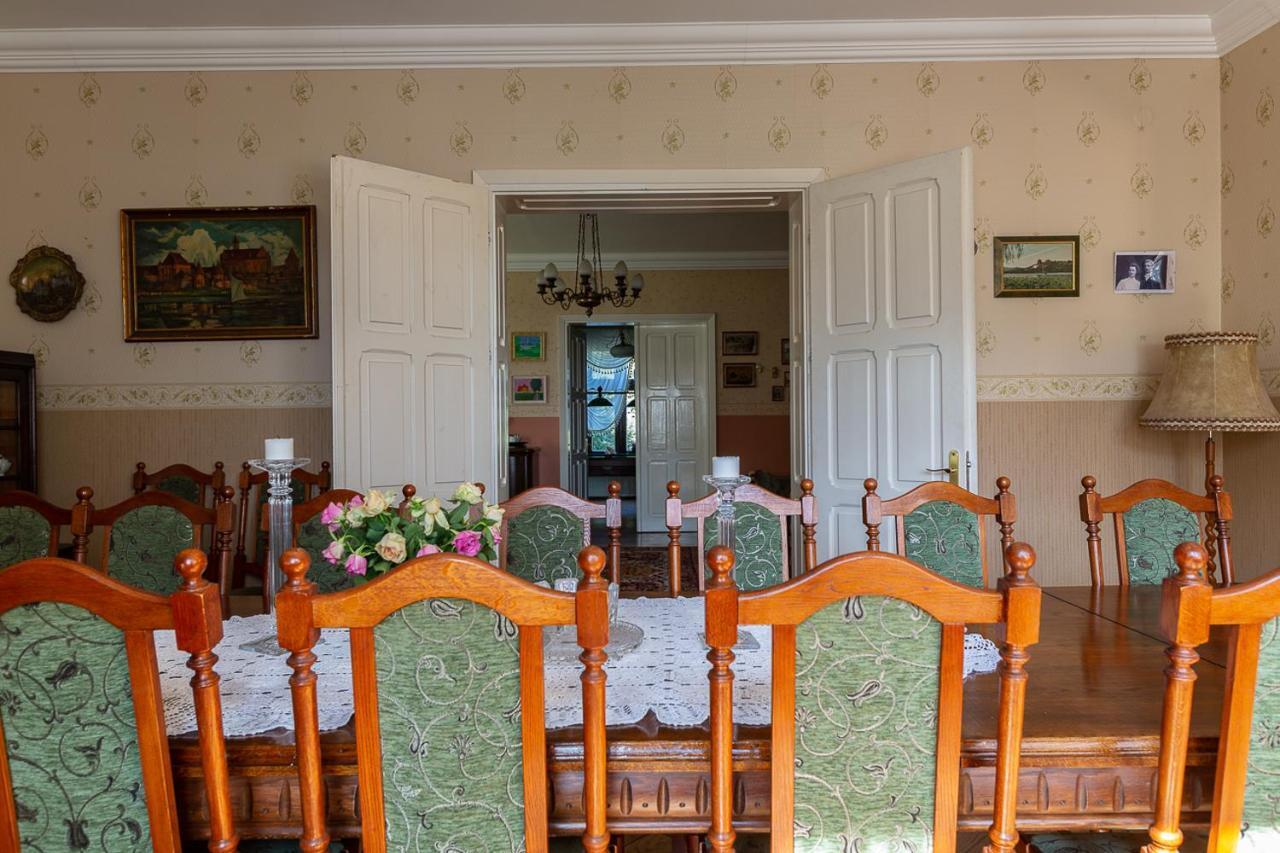 Palac Pozorty Bądki Exteriör bild